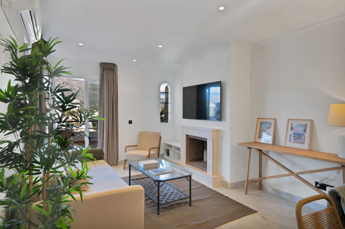 8feb6688-61cb-4a46-9e66-14250c39c99a