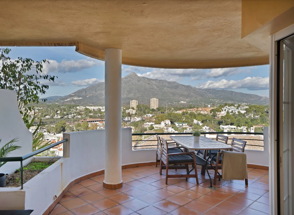 f8a64664-29e6-4867-9b04-ad34a10ed1d8