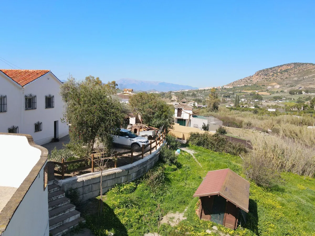 3d84aaf4-a7e1-4c72-ba06-ac2477ee5d8b