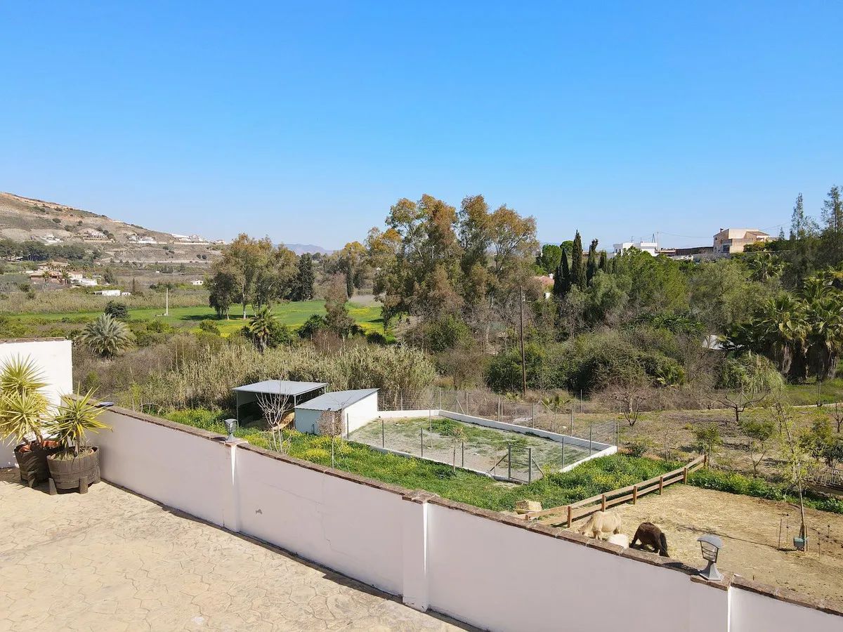 405005e8-2ba1-4e23-8b75-e71851847542