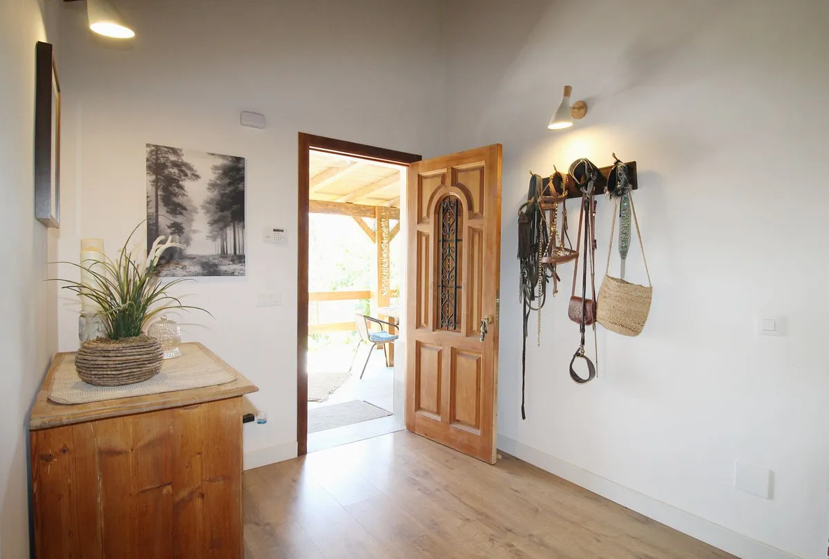 4201b3a3-a79a-4c7d-956c-6513907bd42e