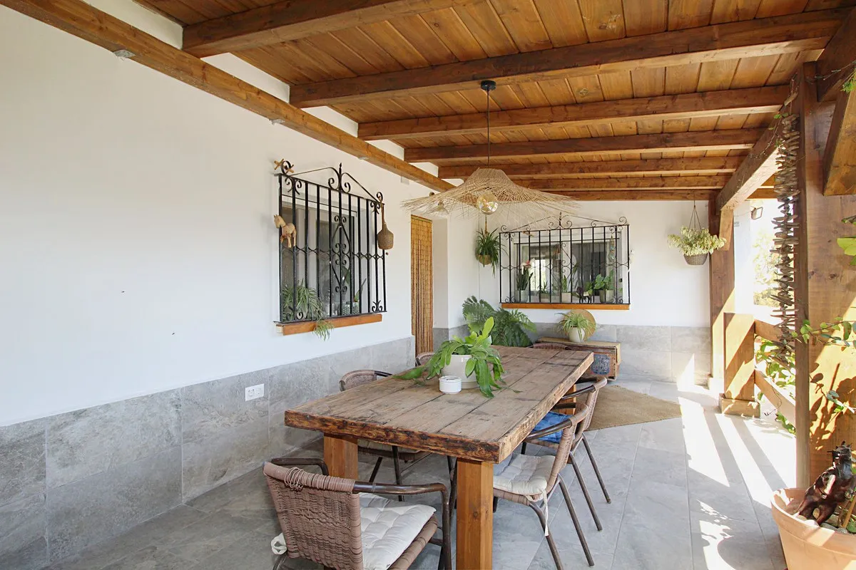 8976b540-2321-4e70-8573-7a0f492184fe