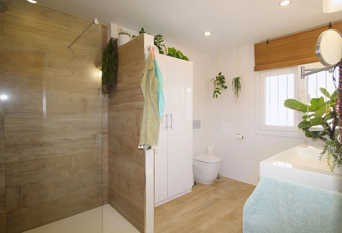 9ba15f42-335f-46e8-aae3-d6d6c907a820