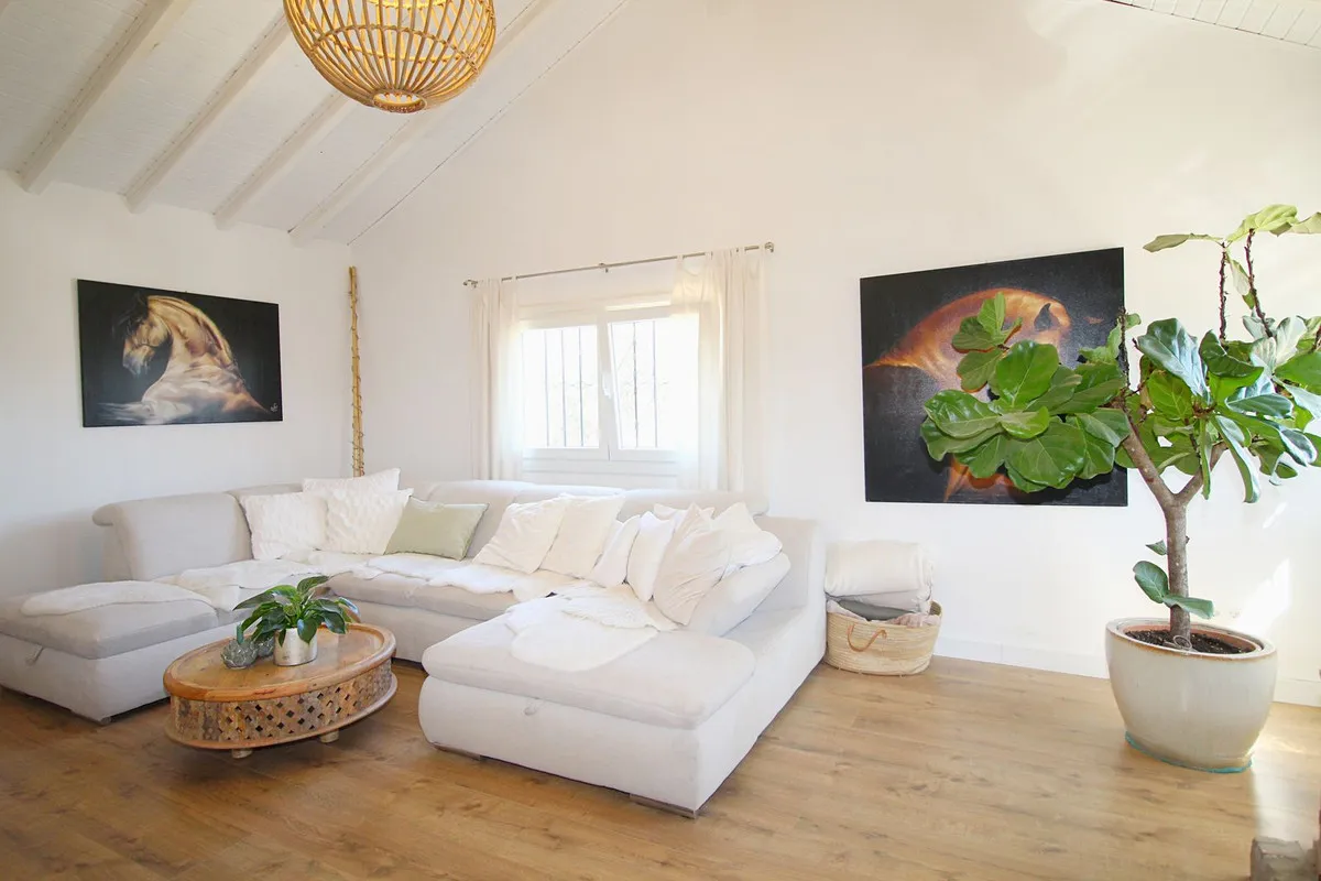 cbb692e4-3d32-414f-b328-adfeb6f2648c