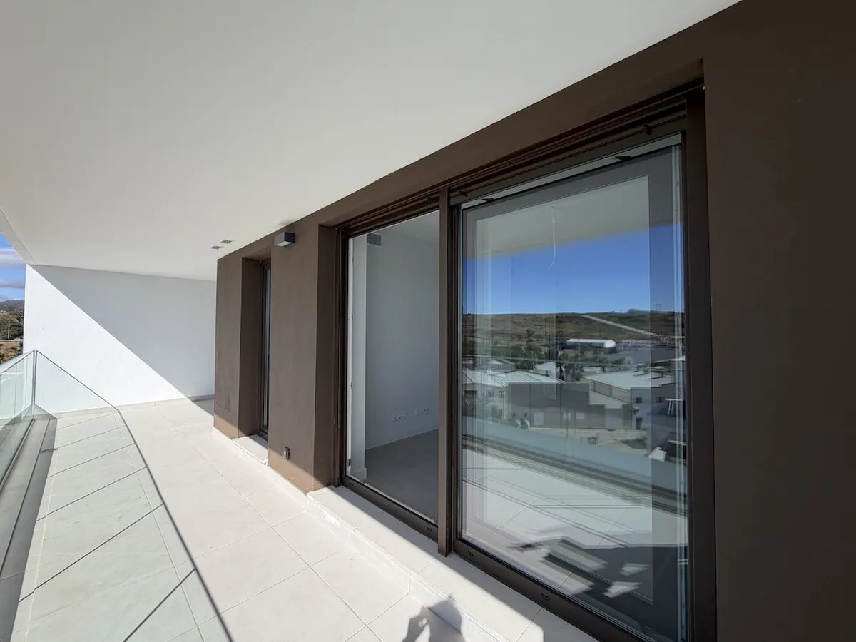 1b99e83f-7569-4a60-aac5-573f5ab79c61