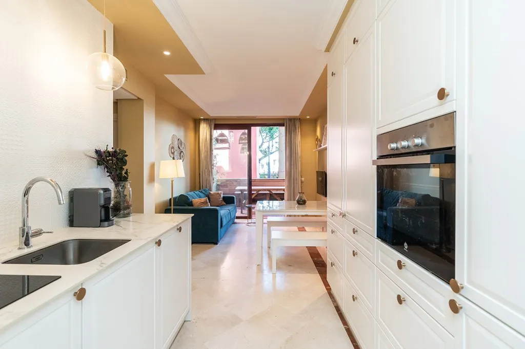 8a8b643f-bf8a-4e2f-8848-386e8774c826