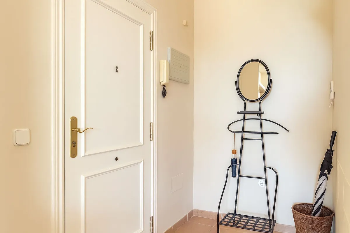 70ae098c-d93e-4b4e-a35d-2db2529a5669