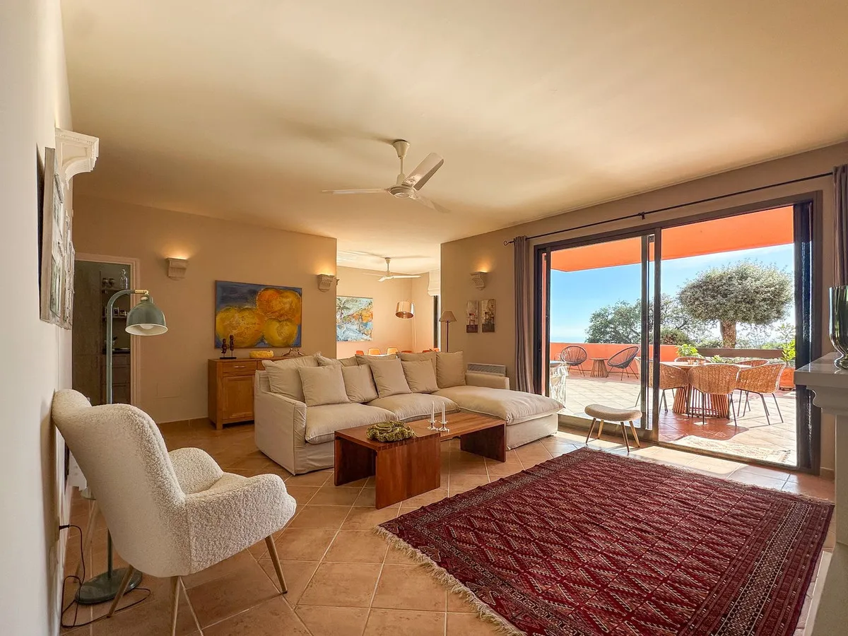 cf07f3a3-f8d9-4b05-9e36-4b1712175dbf