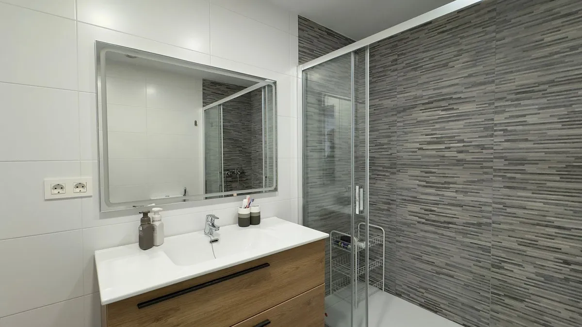 23ad3956-b3e6-4d82-a786-9be8baa39368