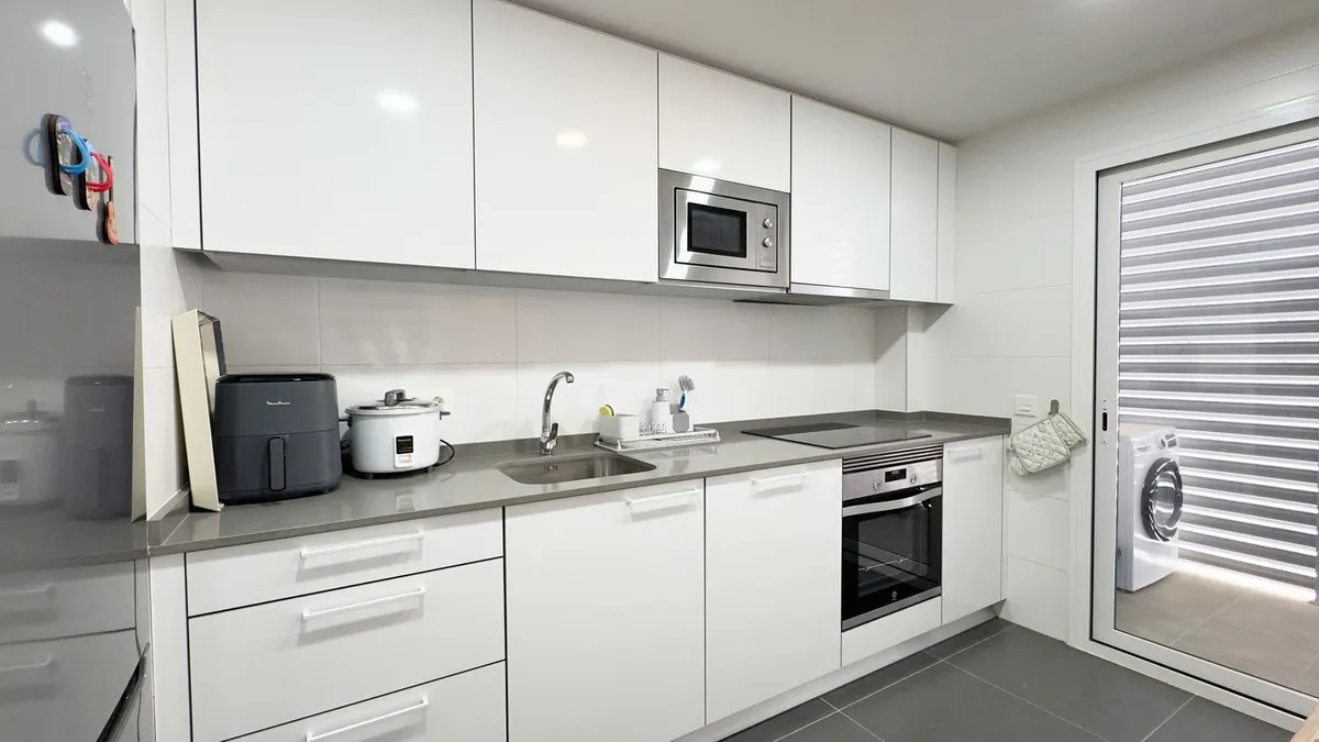 47b565aa-7624-4b97-bdf1-c6beefe1ad05