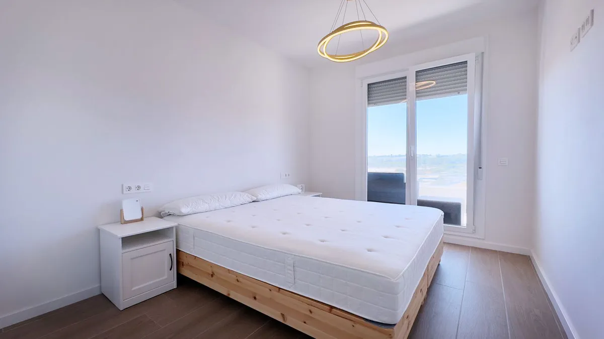 eb0c7e06-d02b-465d-9d2e-100b191d5c9b