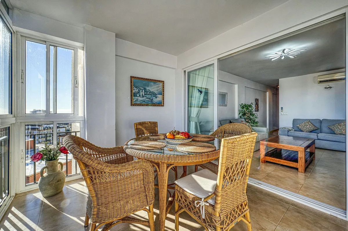 5dd1c405-8c8f-43df-9332-b4bd22ad7936