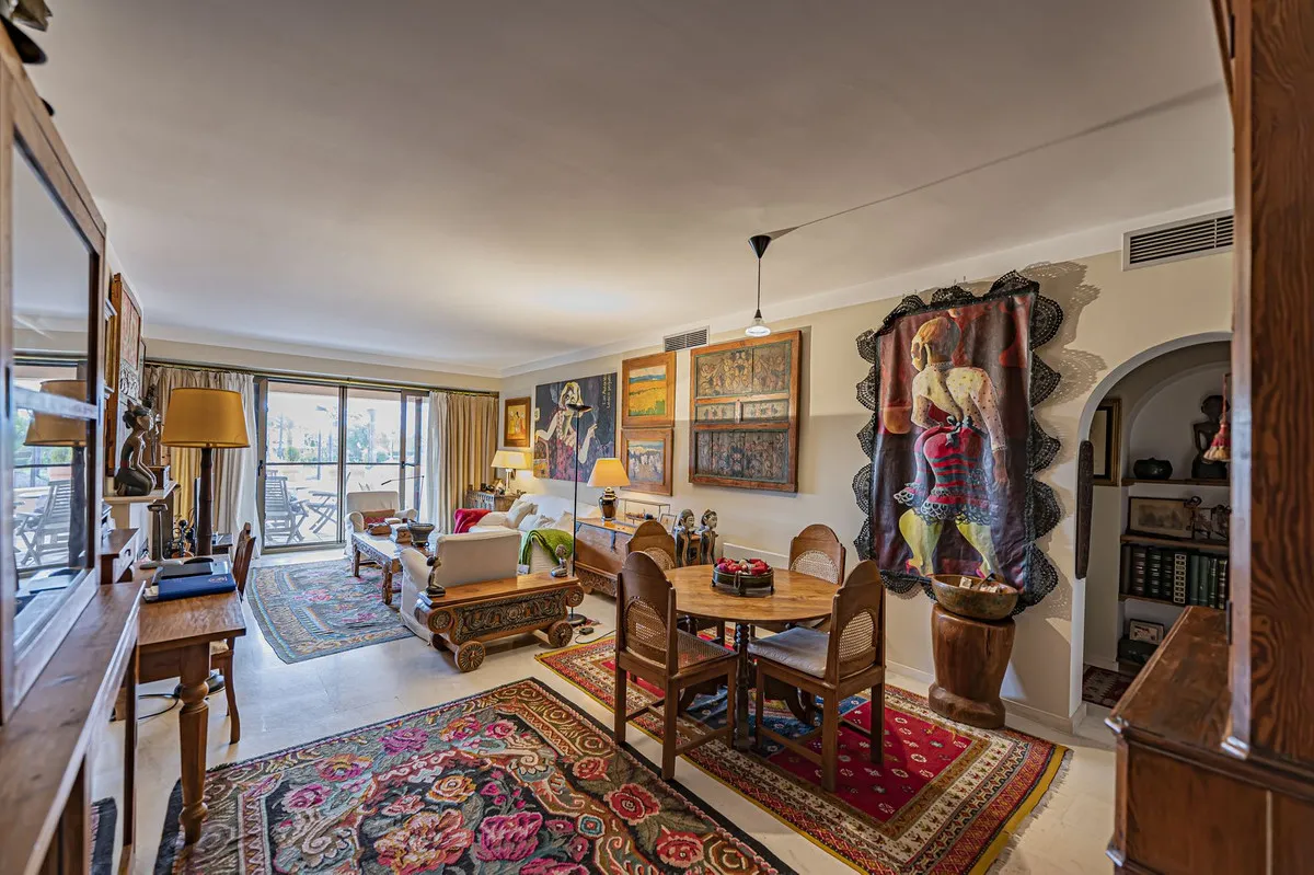 c3fa5287-0f4d-4b1d-9b5f-a59a68063541