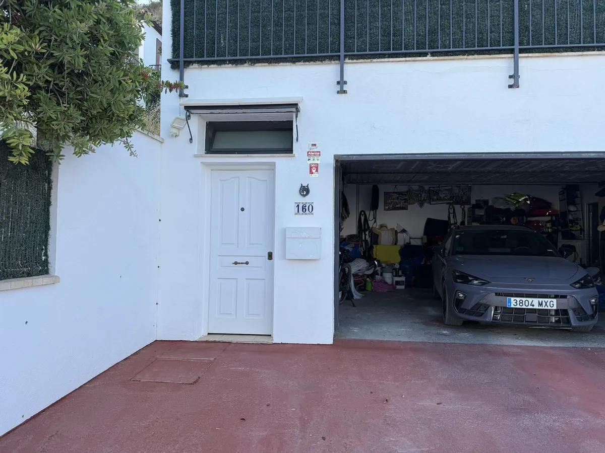 875be4ff-0963-4fae-9cea-2e618c461dc6