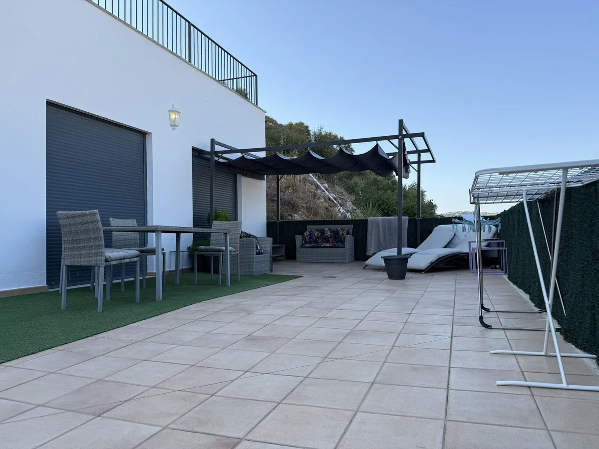 a41ff235-3a60-4d93-9466-007fba35d73f