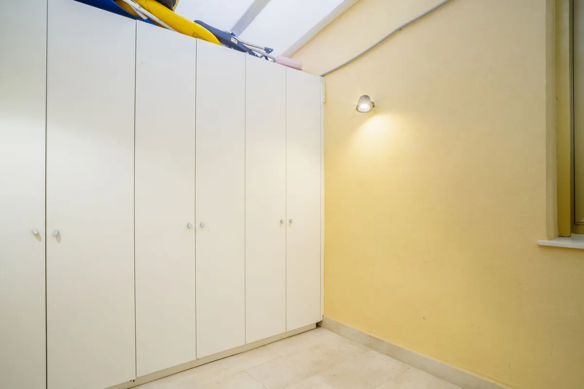 1f960942-d6c6-4cb7-bd93-a2f032ff0317