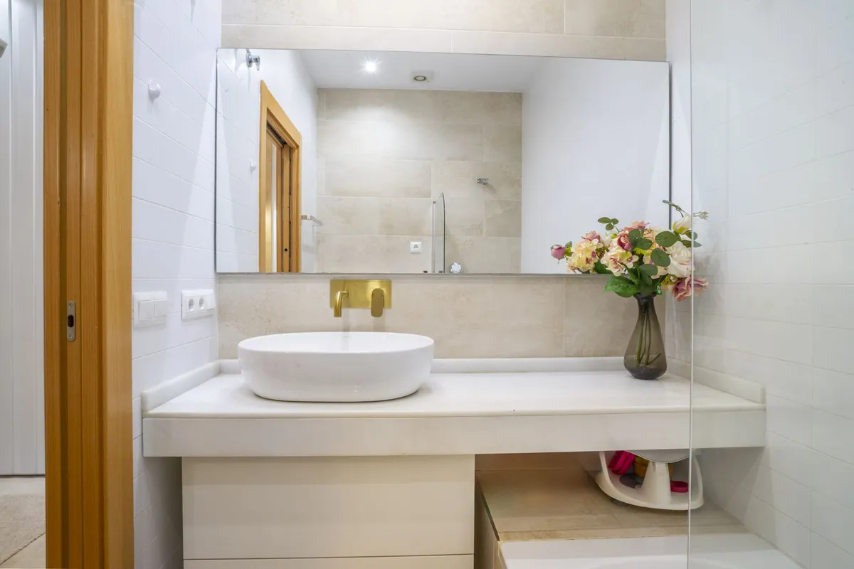 4d150a73-6b65-4c2f-8312-538eff35e19b