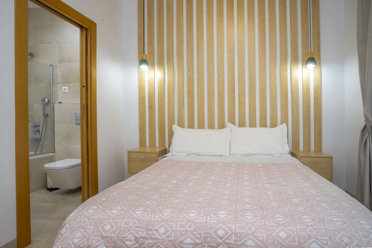 52075066-7f24-4c2e-8c38-a7987e74a233