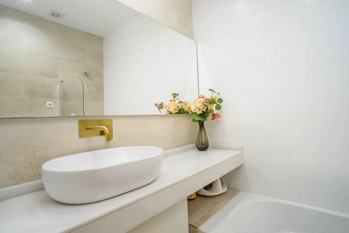 8932c76c-5f37-4d3d-86b4-42cbf5a8eafc