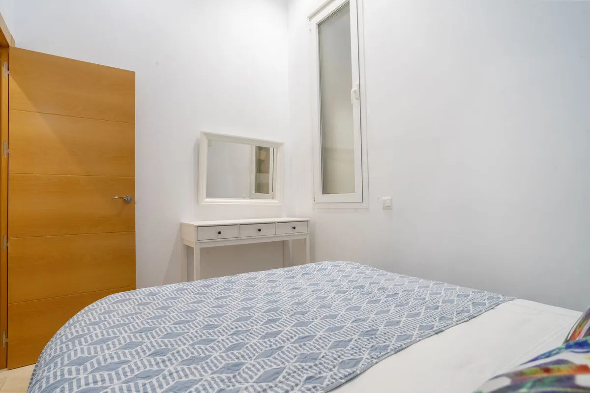 8a7aeb37-53d2-4213-b977-35cba0e63c8e