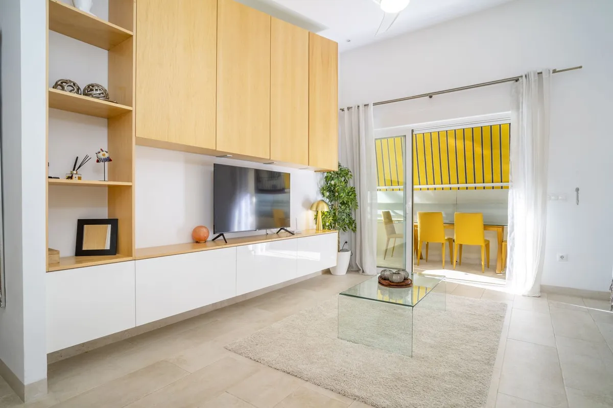 cdd34c4f-1dd9-4b14-915e-54582e5cf293