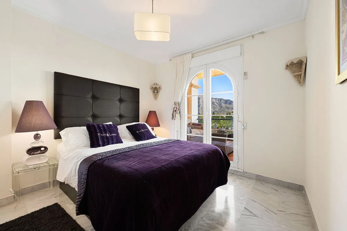 88f73051-3e00-46c4-b869-dd95a077f554