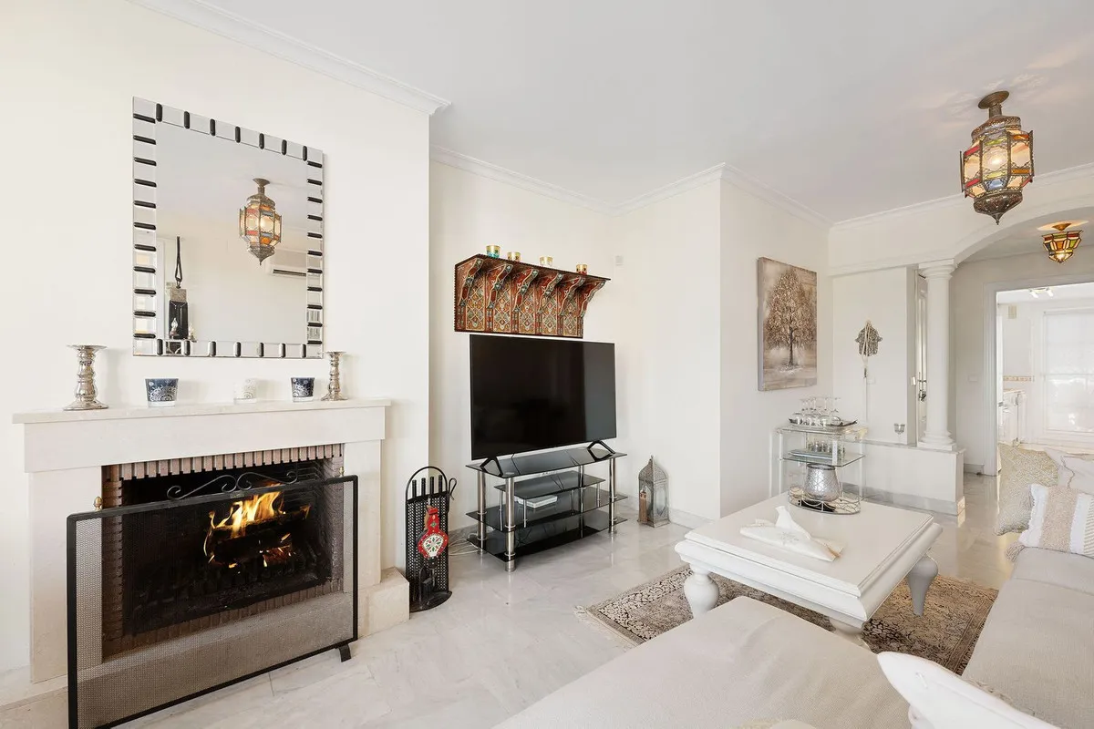 89f9f304-f598-427c-b25f-27760451c4fd