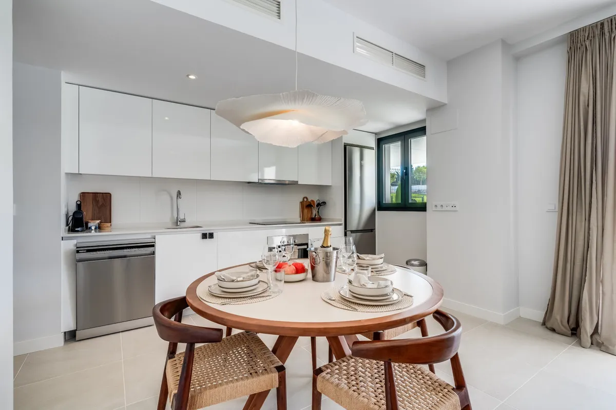 1d734c70-2d00-4c22-9242-9f60298d10ee