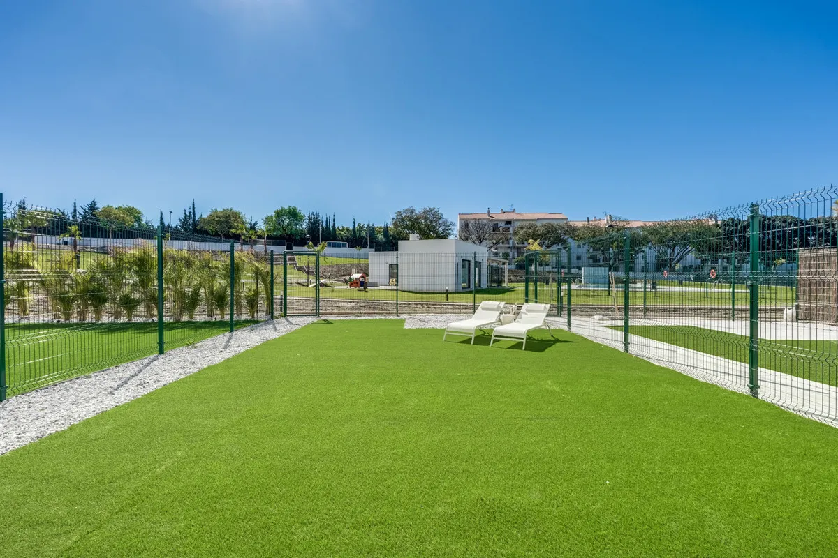 4ab07d6e-65b2-403e-aca1-25af49536f9f