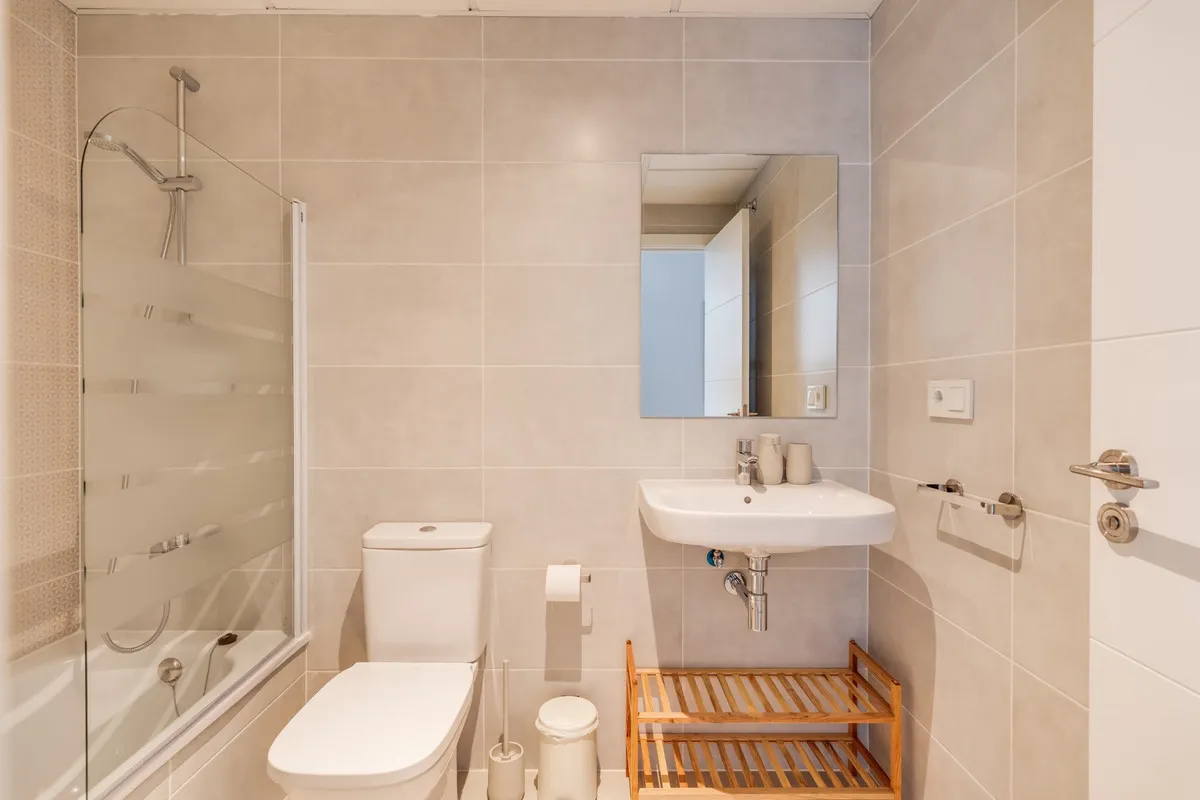 609d74ce-0668-4ba6-9f76-7707e827c00a