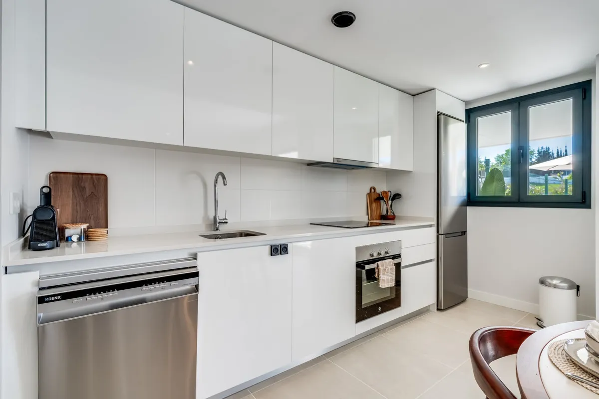 c2dbfcd6-1c8b-4dad-aa78-5f6a31bbd08e