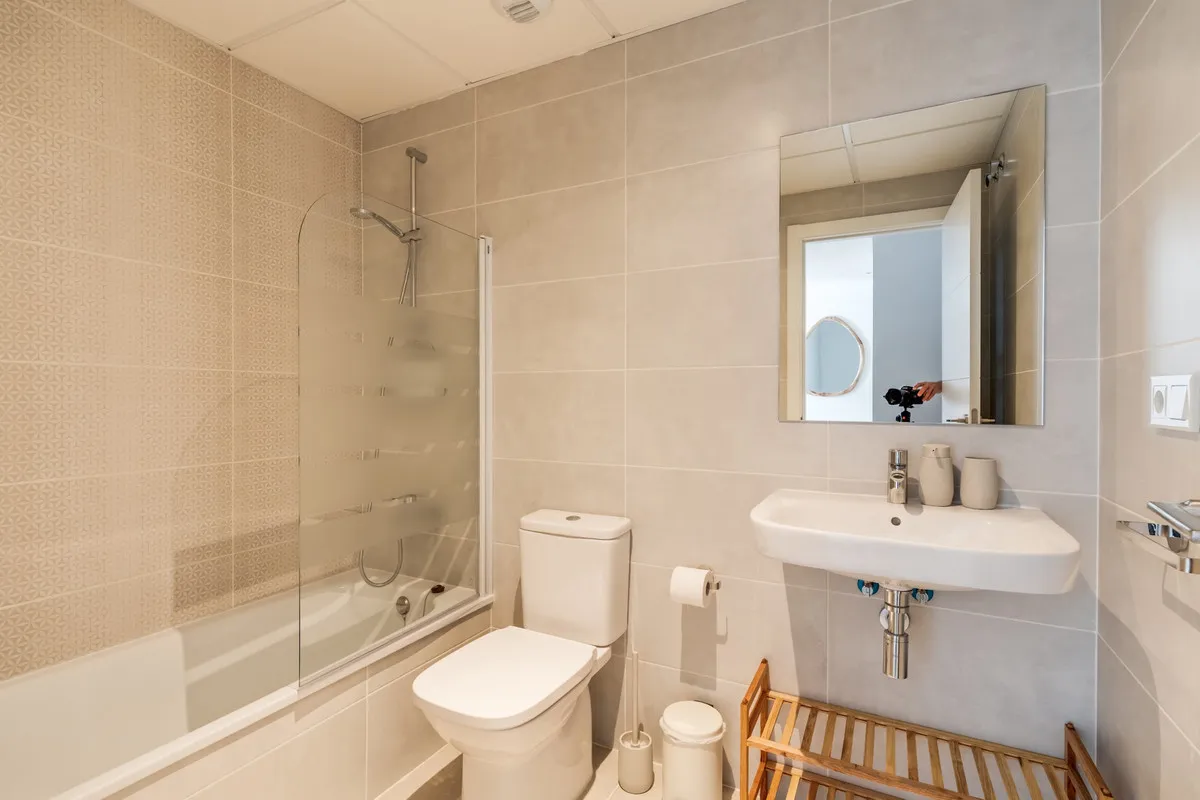 ed041019-d205-4e53-a8d2-d5368c41604d