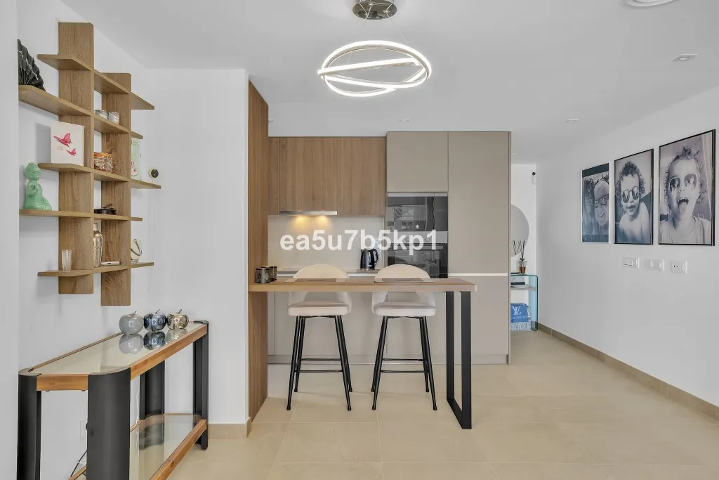 2dcf35ca-a15a-457c-930c-8b1296e5182b