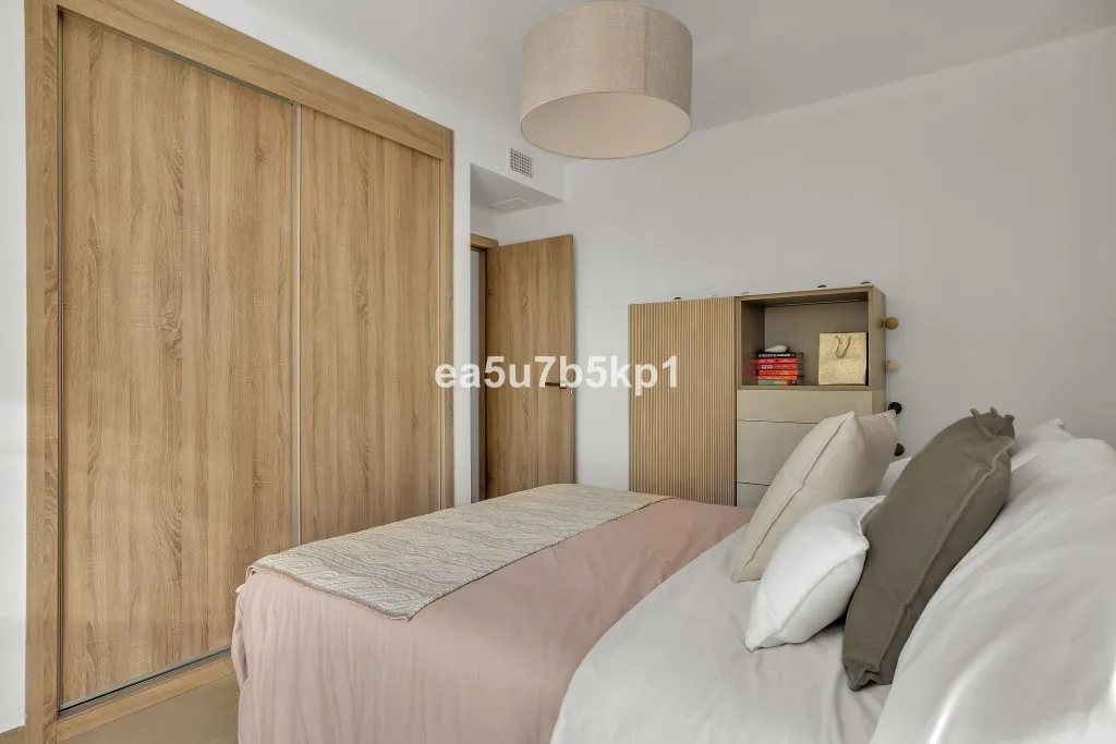 8ae694a5-2c18-402d-8724-c704908f5a11