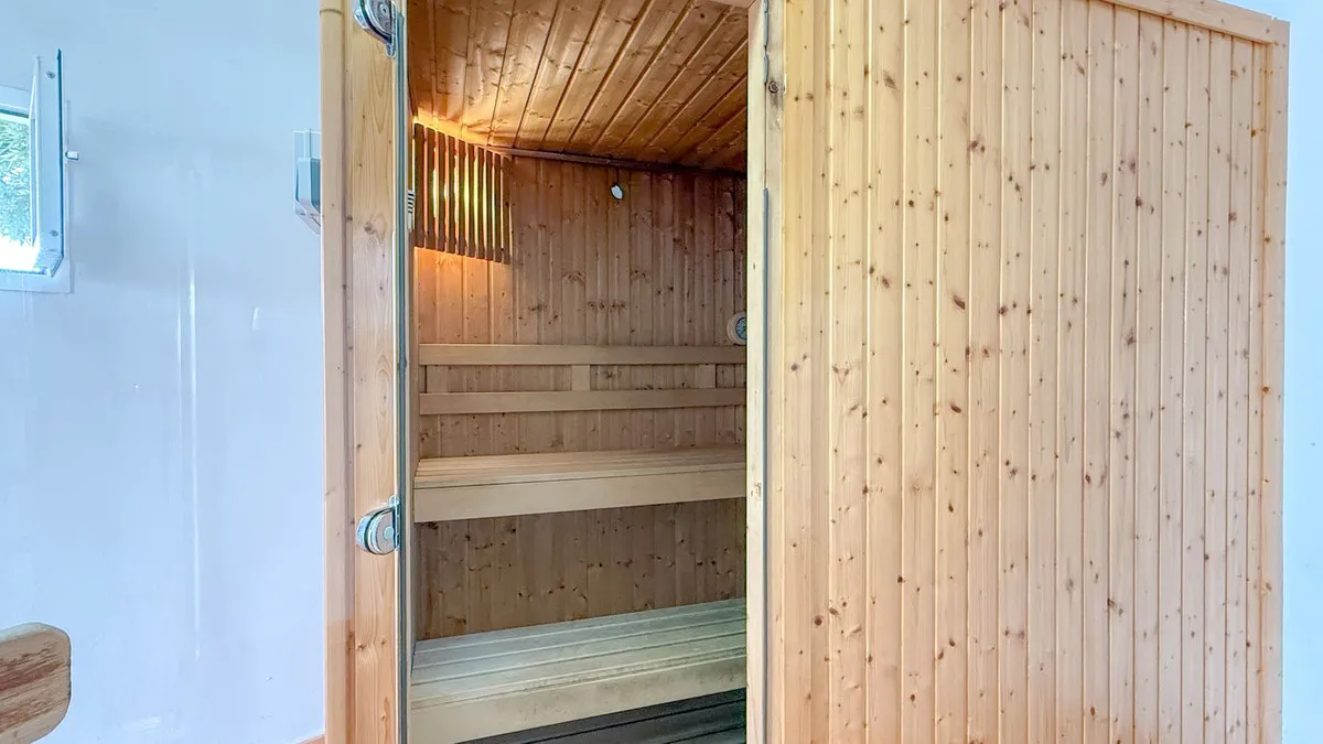 0eef36e1-71a7-4918-906e-94982e601ada