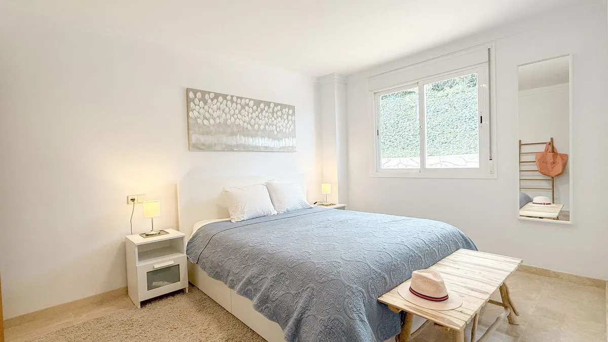 c8ac891d-f961-45bf-bc02-5bee9d9f6cbf