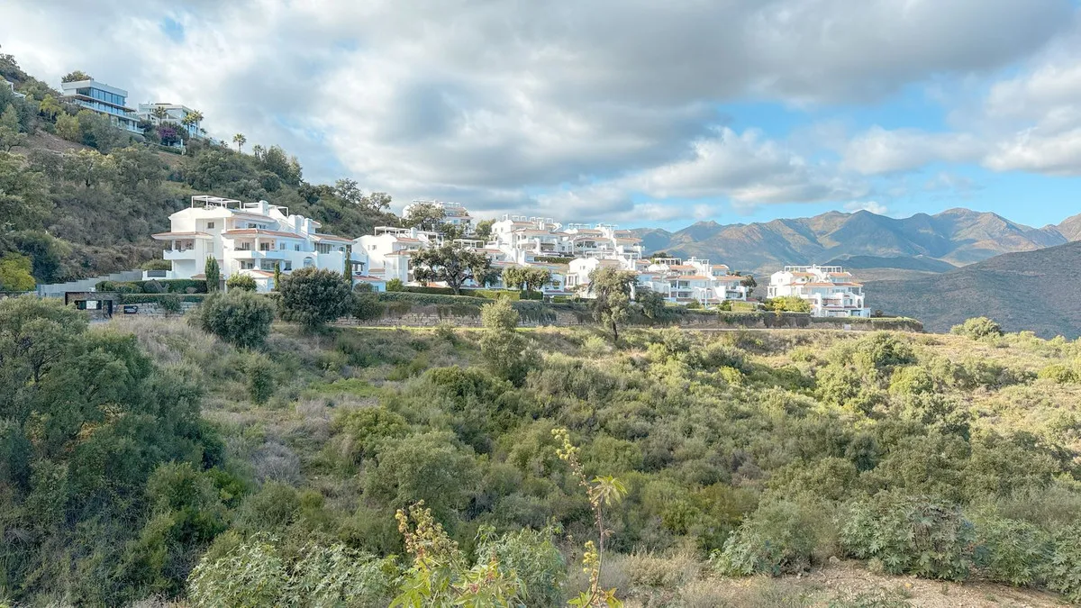 f1107700-4b0e-4d61-ac3b-6e596f8d8b5f