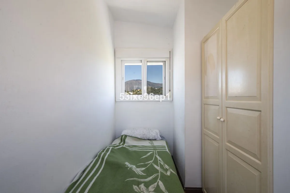 65cb763f-29df-4640-a731-7a950f8c8176