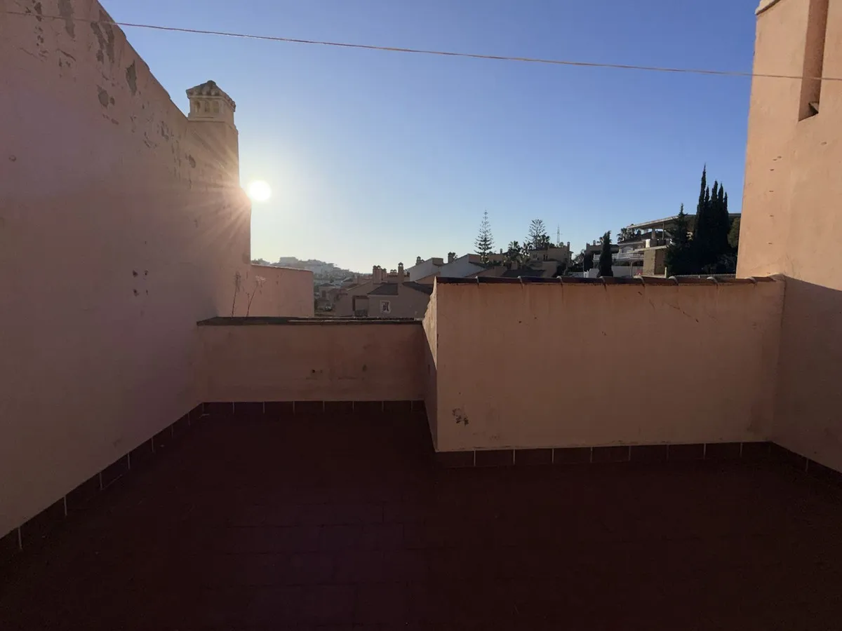 00b2fa9a-c4b9-4ff6-b1d9-9309e0244087