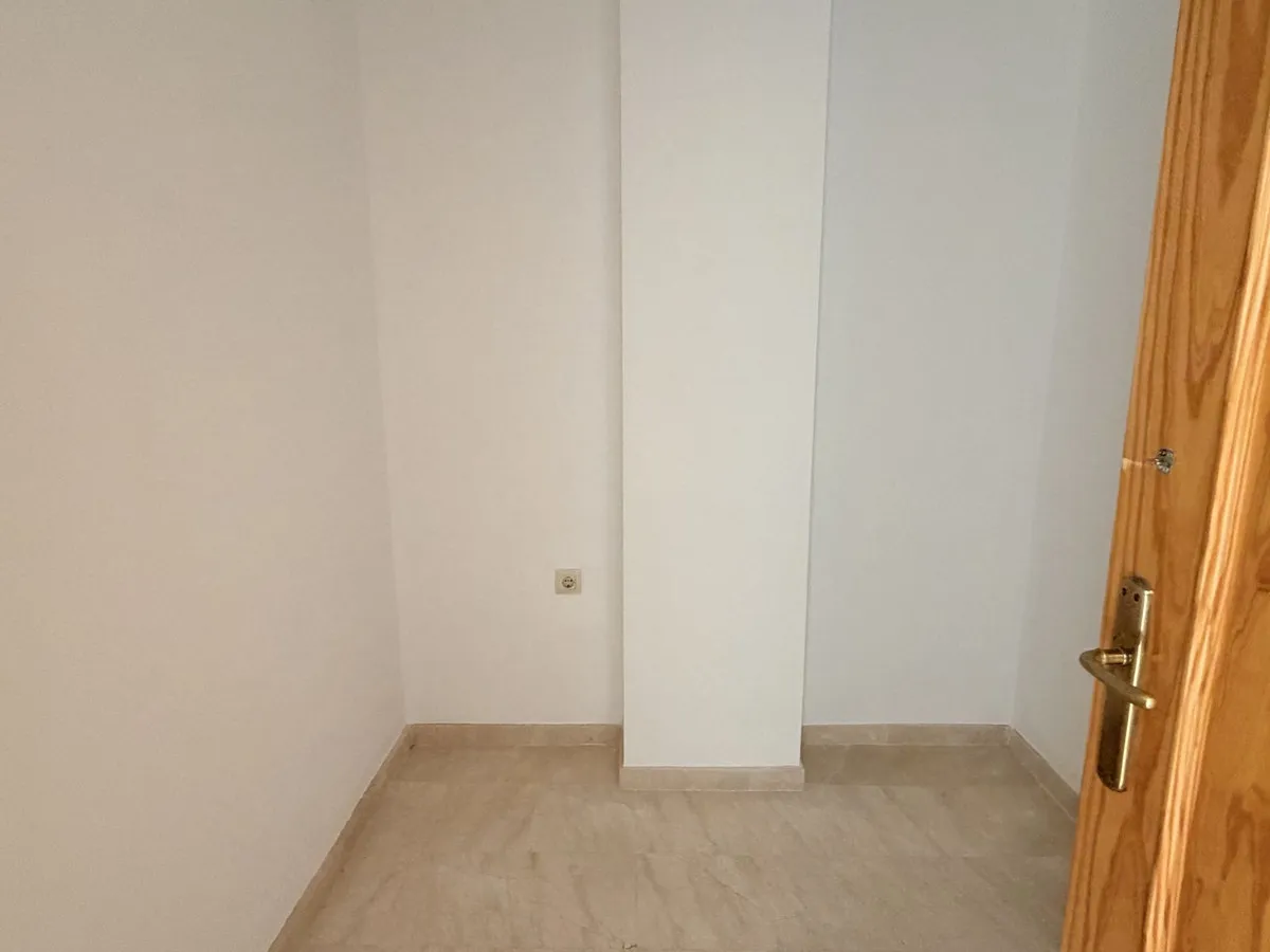 220935e9-6b78-402d-9f2b-8eabc2c844a1