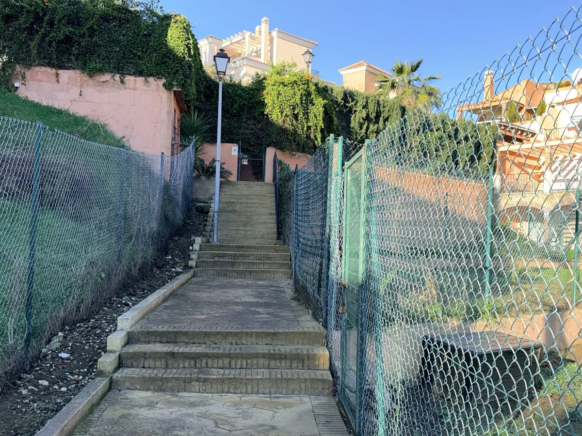 428b4d75-236a-4b52-8f20-126a49d2a590