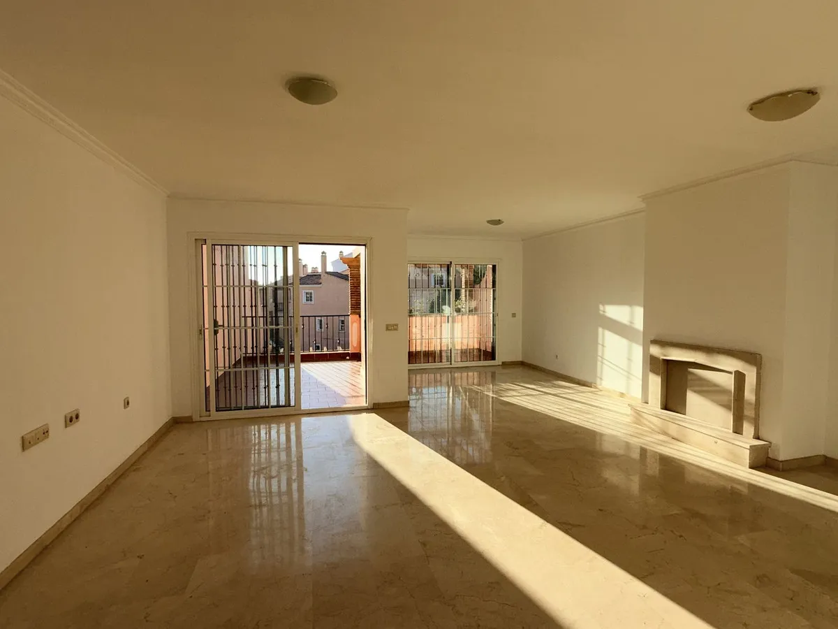 d998a9b8-ab89-4a19-9d60-0a5baa106f65