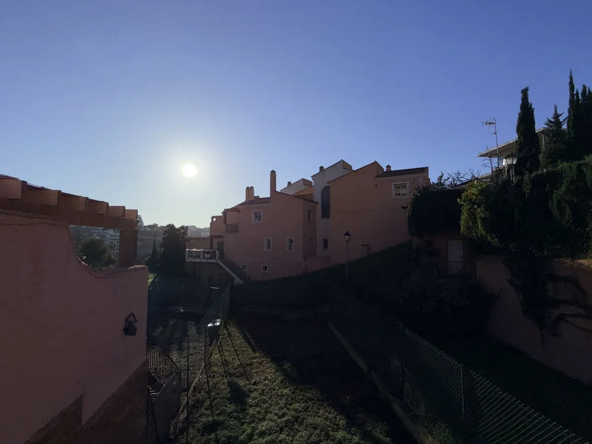 e56e8acf-1041-4384-bc08-9be7d794eca3