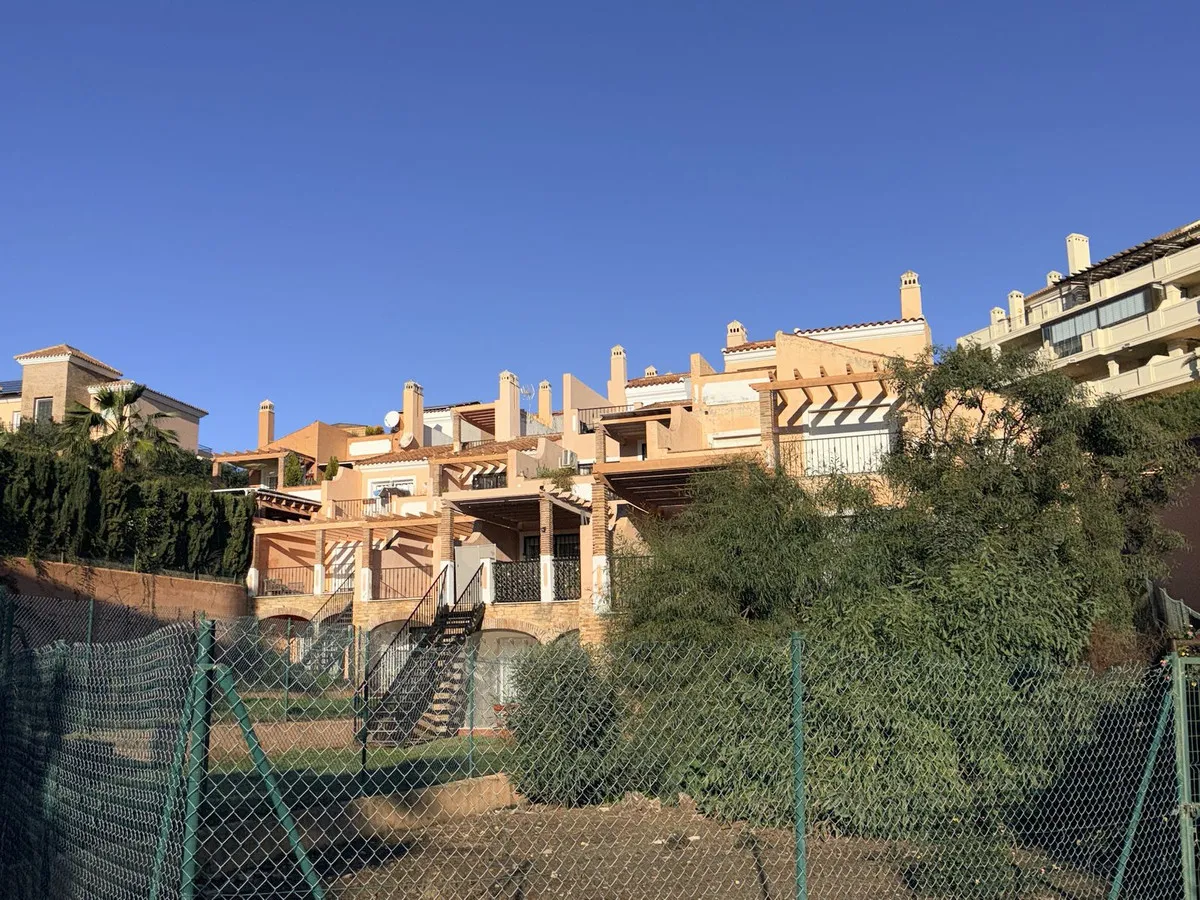 f1b55350-a05e-4d2b-a6e2-5b89c5e3e2ba