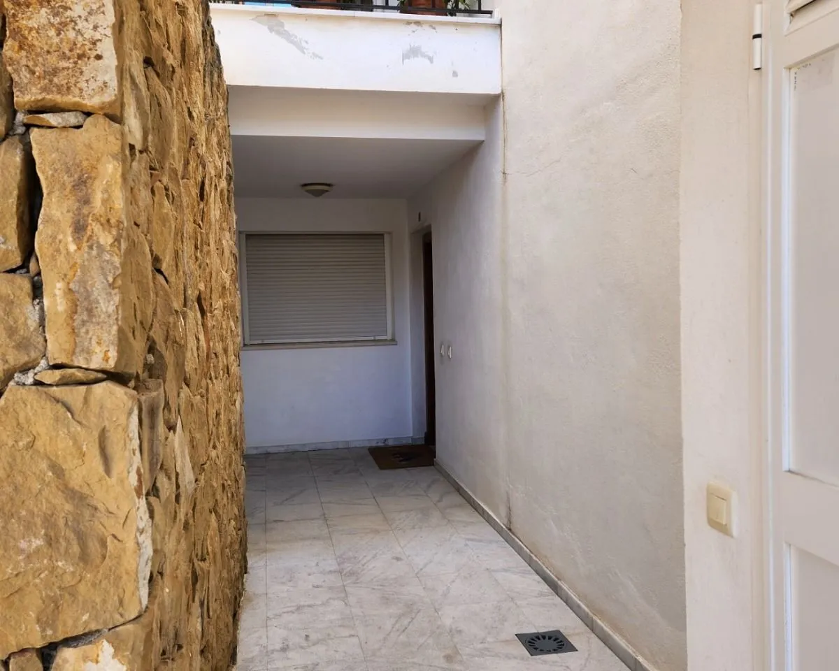 8356a8fc-da9c-4ba8-a198-d32f23371a9c