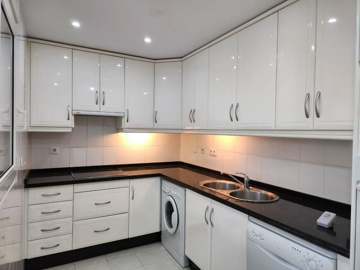 bc490e9b-f498-40dc-b45e-a113ce34a754