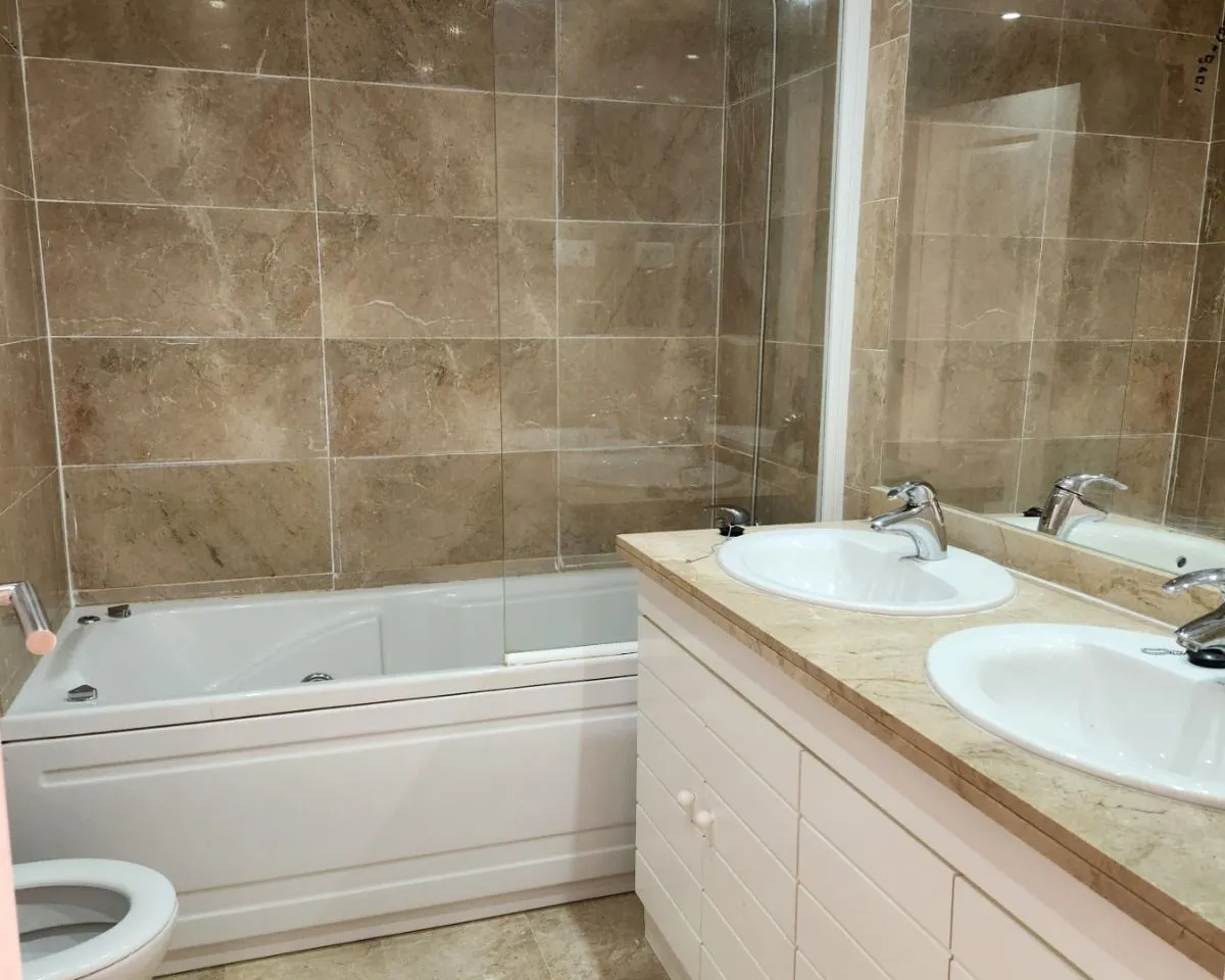 ee6b0e35-cadd-4aef-8a23-e0d99df9a827