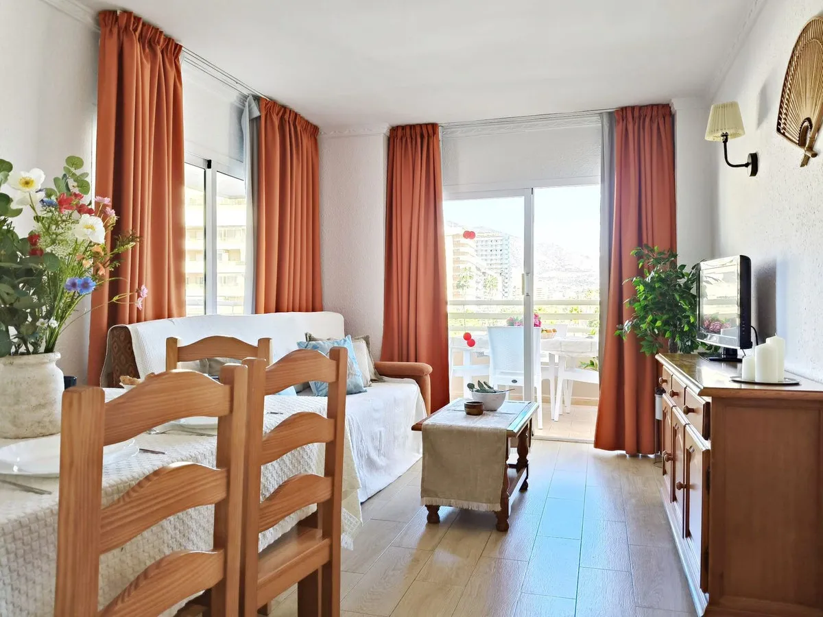 66a90bdf-c49b-443f-8556-20dd0856bd87