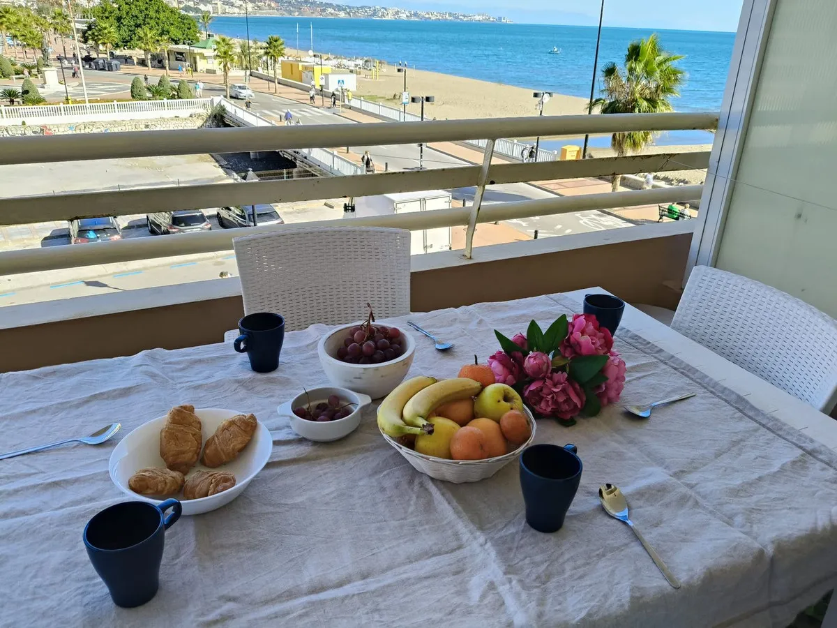 6e71bd9a-66dd-4928-873e-f4fa1603db7e