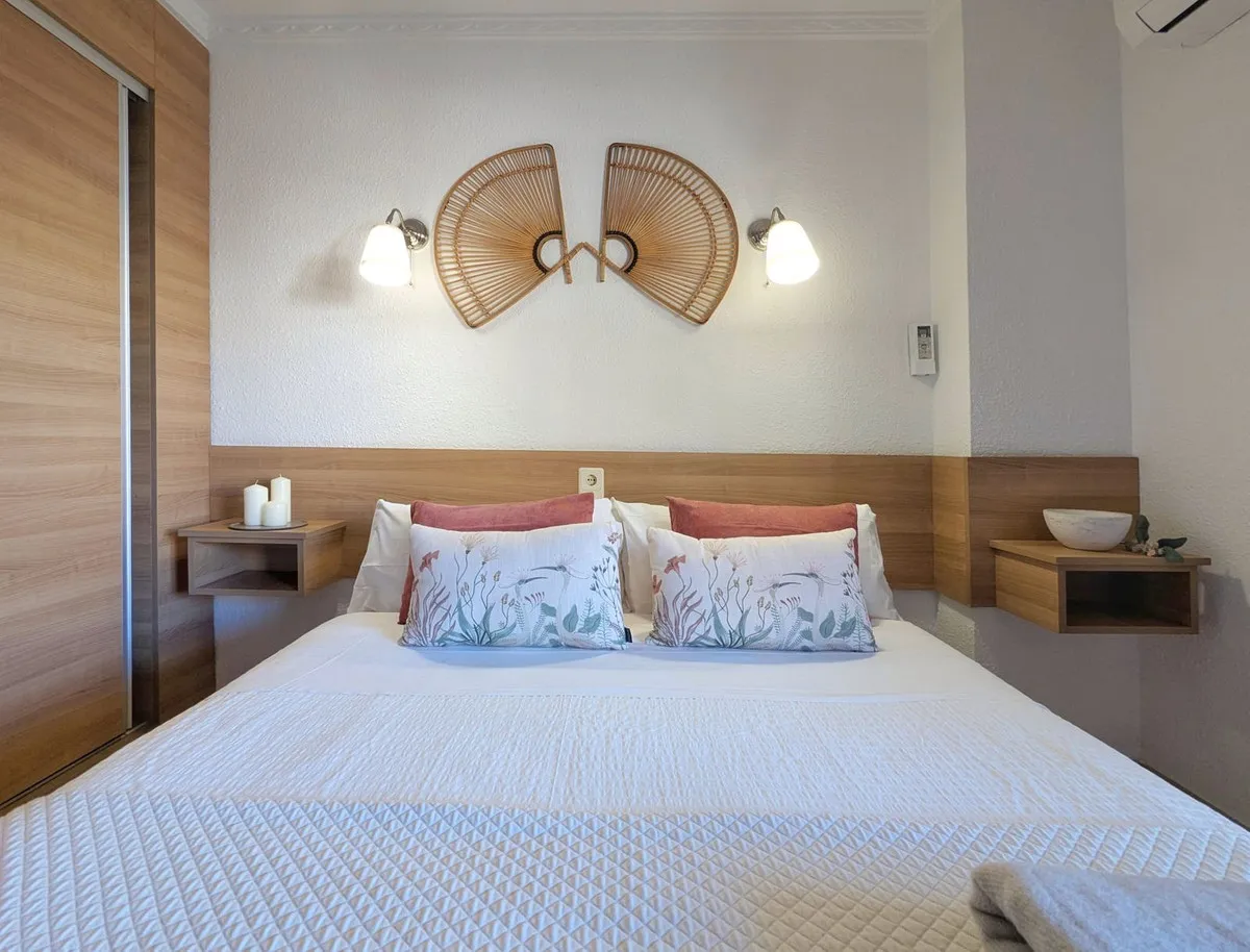 90a2e624-205d-4e06-a504-91e32458e3ae